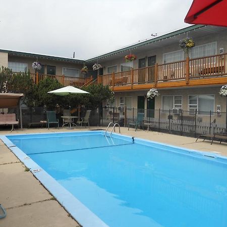 Lazy Bear Lodge Cranbrook Exterior photo