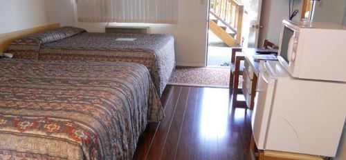 Lazy Bear Lodge Cranbrook Exterior photo